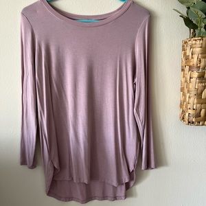 Small light pink Luxe tee